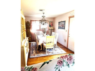 Charming raised ranch on a large, level lot backing to beautiful - photo 8