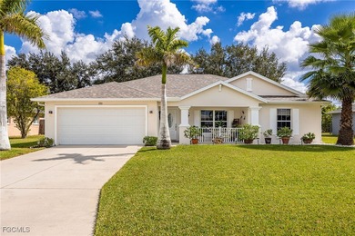 Cape Coral Lakes Area Home Sale Pending in Cape Coral Florida