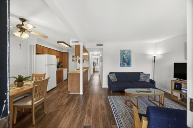 Enjoy coastal living in this beautiful fully furnished 2-bedroom - photo 2