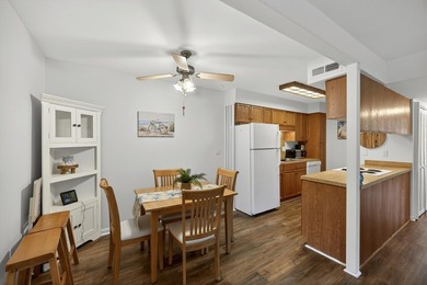 Enjoy coastal living in this beautiful fully furnished 2-bedroom - photo 5