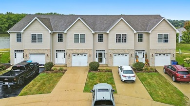 (private lake, pond, creek) Townhome/Townhouse For Sale in Dixon Illinois