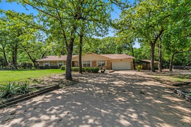 This exceptional property offers a rare three-in-one - photo 3