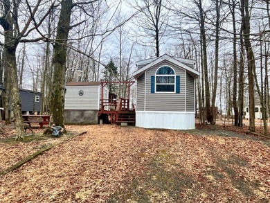 Eagle Lake Lot For Sale in Gouldsboro Pennsylvania