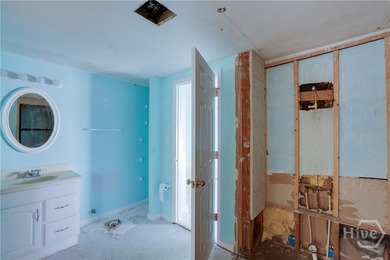 Coastal Cottage on Tybee Island! Your Opportunity for a Coastal - photo 22