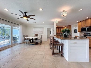 PRICED TO SELL - FURNISHED WITH NEW STUNNING DESIGNER - photo 22