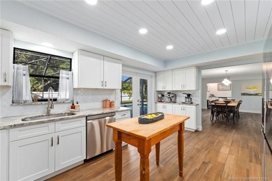 Stunning, Fully Updated 2-Story Home in the Prestigious Yacht & - photo 5