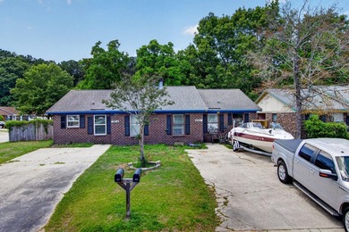 Excellent investment opportunity or owner-occupant purchase with - photo 1