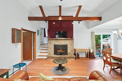 Welcome to 9 Starview Avenue, a beautifully maintained home set - photo 7