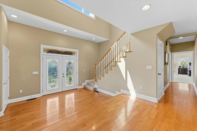 Stunning All-Brick 4-Bedroom Home with Lake Access & Endless - photo 8