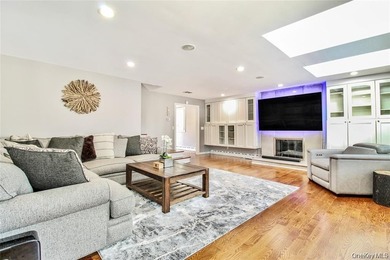 Waterfront Colonial with Stunning Decks & Scenic Views! Welcome - photo 5