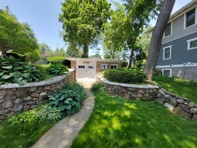 Perfect lakefront location on Eagle Lake in Edwardsburg! This - photo 10