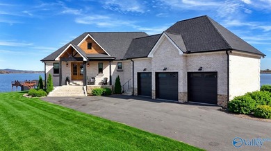 Stunning Weiss Lake retreat on 1.56 acres with 555 ft of - photo 1