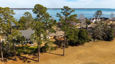 Are you looking for a second home? If so, this is the home for - photo 31