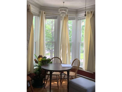 Elegant 2-family 3 floor Blue Victorian house with a large - photo 7