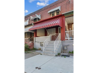 (private lake, pond, coastal) Townhome/Townhouse For Sale in Rankin Pennsylvania