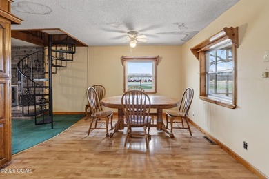 Welcome home to this solid 3-bedroom, 2.5-bath brick home - photo 11