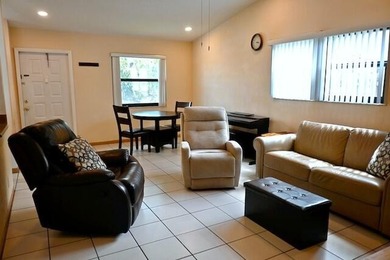 Beautiful home perfect for first-time buyers! This 3 bedroom - photo 3