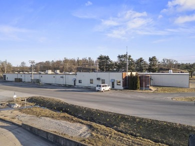 First time on the market this Commercial Job Shop with CNC Mills - photo 1