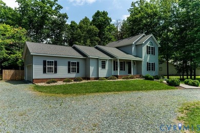 Don't miss this beautifully maintained home in Lake Monticello! - photo 3