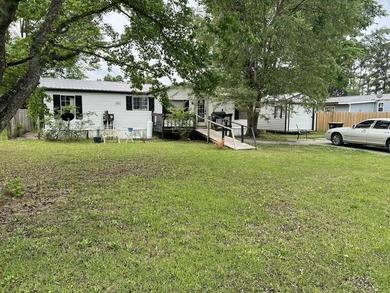 A Fixer Upper with lots of Potiential!! An ideal situation for - photo 1
