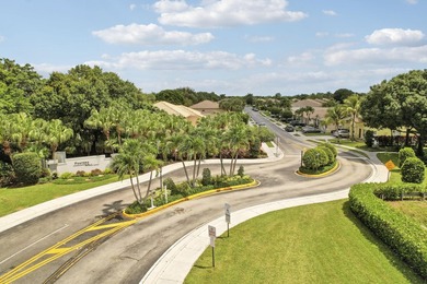 Welcome home! This move-in ready 3-bedroom, 2-bathroom - photo 12