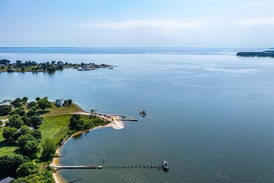 Stunning brick home built on 2 waterfront lots, in a premier - photo 3