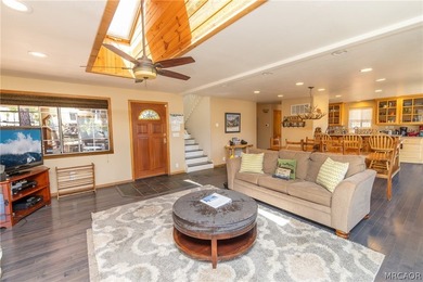Wake up to calm lakefront style mornings, breathe in the fresh - photo 16