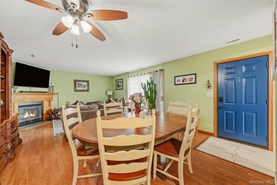 Welcome to easy living in one of Orange County's most - photo 8
