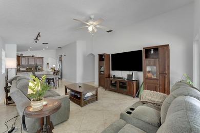 Welcome home! This move-in ready 3-bedroom, 2-bathroom - photo 24