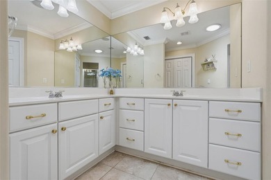 Tucked away in the desirable Harbor Hills championship golf - photo 25