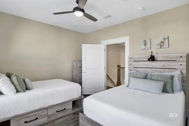 Beautifully decorated 3bed/4bath coastal home with views of the - photo 26