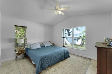 Welcome home! This move-in ready 3-bedroom, 2-bathroom - photo 26