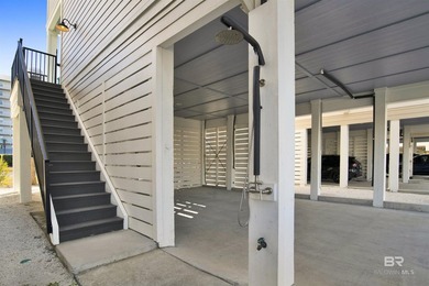 Beautifully decorated 3bed/4bath coastal home with views of the - photo 30