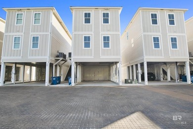 Beautifully decorated 3bed/4bath coastal home with views of the - photo 34