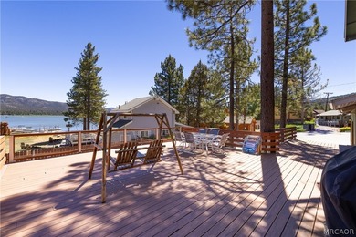 Wake up to calm lakefront style mornings, breathe in the fresh - photo 38