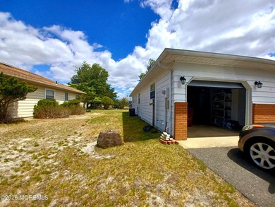 Welcome Home to your beautifully maintained Yellowstone model in - photo 6
