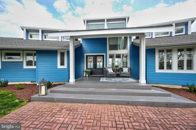 Welcome to the pinnacle of waterfront living in Cove Creek - photo 5