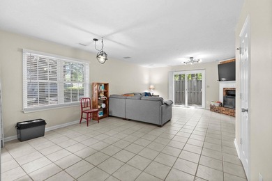 Incredible opportunity to purchase this 3 bedroom, 2.5 bath End - photo 8