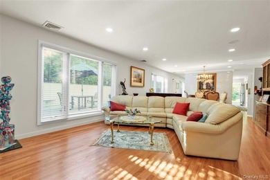 Magnificent sprawling ranch located in the prestigious - photo 8