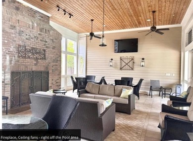 This freshly painted (SW Alabaster) 3rd floor with ELEVATOR