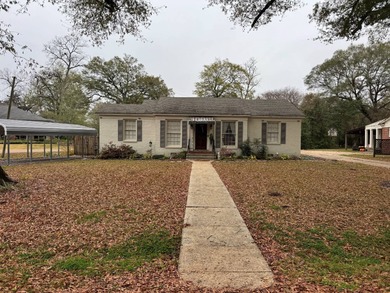 Yazoo River Home For Sale in Greenwood Mississippi