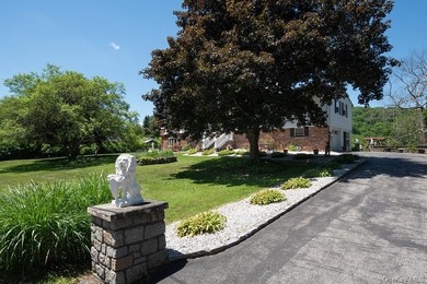 A European Inspired Oasis in Dover Plains! This meticulously - photo 4