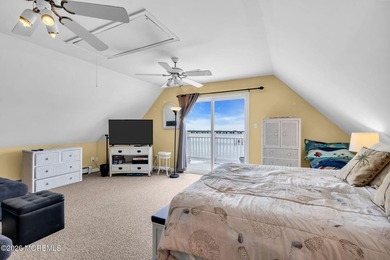Wake up to refreshing bay breezes, and unwind with stunning - photo 42