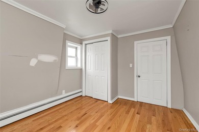 Two-bedroom Colonial on an oversized lot in Suffolk County - photo 8