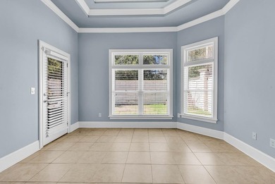 Discover the perfect blend of elegance and comfort in this - photo 9