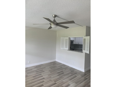Fully remodeled unit on a quite tree lined street! Gated - photo 3