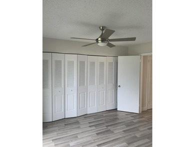 Fully remodeled unit on a quite tree lined street! Gated - photo 7
