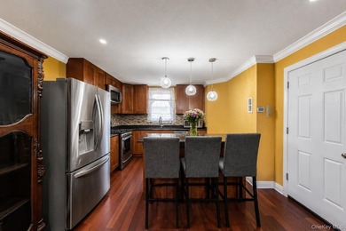 Welcome to 529 Powell Street, a place you'll be proud to call - photo 9