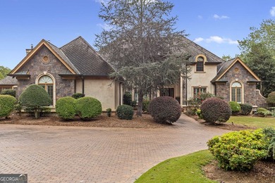 Welcome to a truly majestic residence nestled in the foothills - photo 8