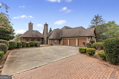 Welcome to a truly majestic residence nestled in the foothills - photo 9